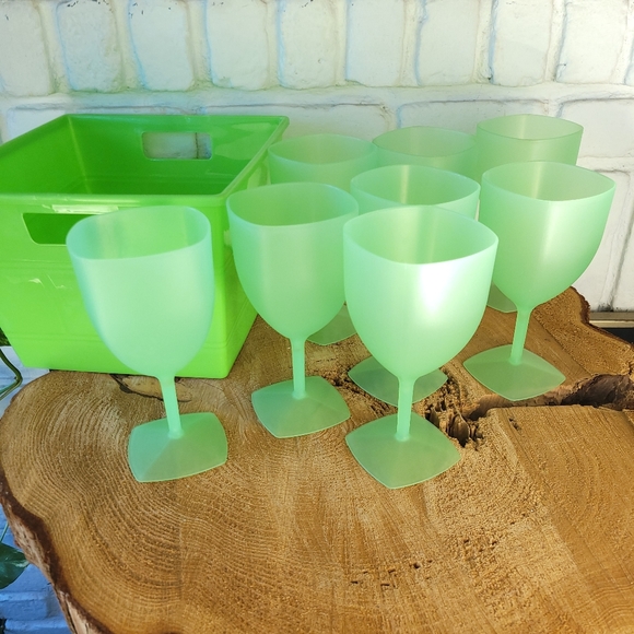 Frosty Mint Green Plastic Stemware - Picture 4 of 12